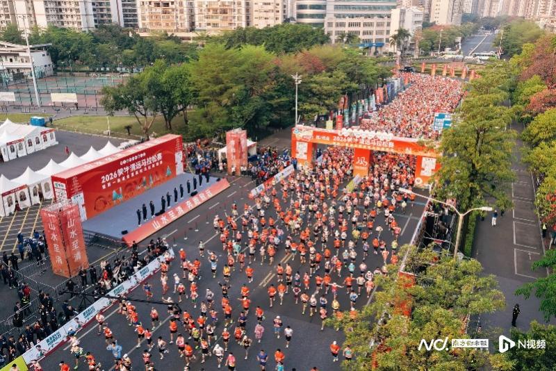 玩法-2万名跑友燃动全城，清远马拉松赛规模创历史新高